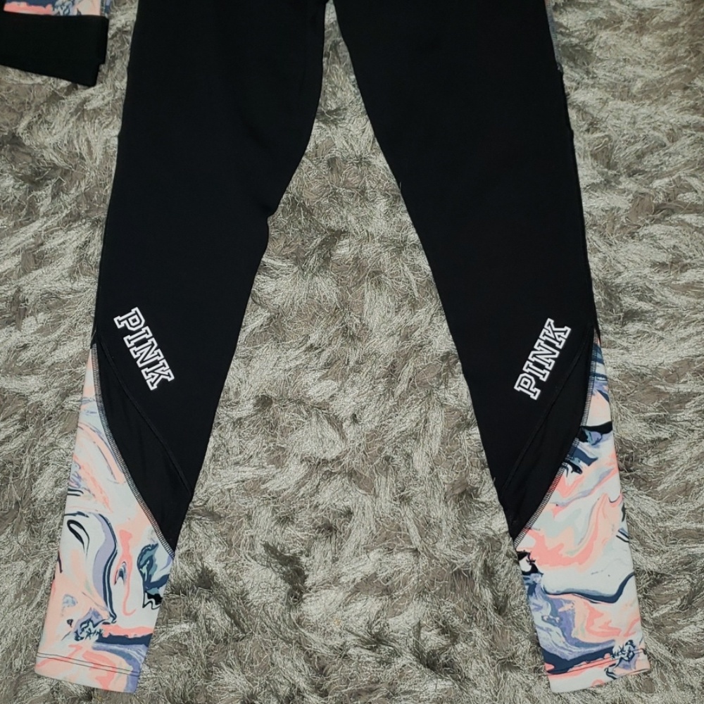 Reverseable Ultimate Legging & Matching Bra - image 6